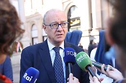 Lapsus di Valditara: "Mattarella ucciso dalle Brigate Rosse". Ma il vero scontro &egrave; sui numeri dello sciopero
