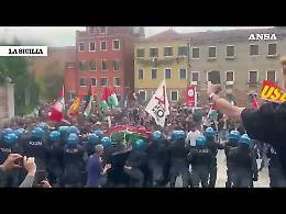 Venezia, Biennale senza pace: proteste contro Israele dopo quelle contro la Russia