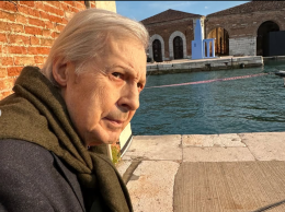 Vittorio Sgarbi compie 74 anni: festa a C&agrave; Giustinian e brindisi con Pietrangelo Buttafuoco