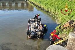 Minivan finisce nel canale a C&agrave; Lino di Chioggia: tre morti