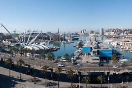 Genova rompe l'asfalto, come funziona la depavimentazione urbana e quali effetti ha sulle citt&agrave;