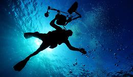 Sub morti alle Maldive, il maltempo frena il recupero di quattro corpi nella grotta