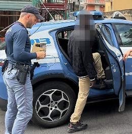 Catania, quattro lavavetri molesti fermati dalla polizia nella zona del Borgo