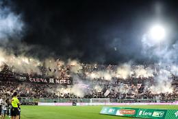 Palermo-Catanzaro 2-0: rosanero eliminati, giallorossi in finale playoff