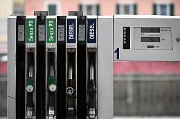 Il taglio delle accise su gasolio e benzina prorogato fino all'8 giugno 