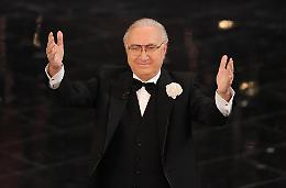 Pippo Baudo, il documentario slitta: perch&eacute; la Rai rinvia l&rsquo;omaggio per i 90 anni del re della tv