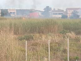 Scoglitti, innescano un incendio in prossimit&agrave; del villaggio Flora
