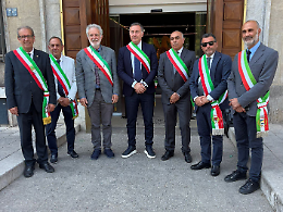 Aerei e navi per le isole minori, incontro alla Regione con i primi cittadini: &laquo;Serve potenziare i collegamenti&raquo;