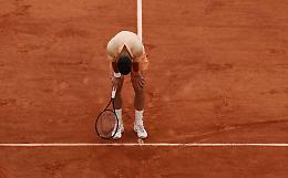 Roland Garros shock, fuori anche Djokovic: Fonseca vola agli ottavi