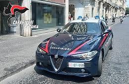 Ruba un profumo da 150 euro in un negozio di via Etnea, scoperto e denunciato
