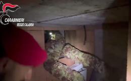Bunker nascosto ad Ardore: tunnel di 120 metri e "labirinto" sotterraneo per la fuga dei latitanti