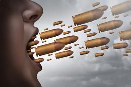 Prima l'odio, poi i fatti: l'esperimento che spiega la societ&agrave; divisa (e la politica ci va a nozze)