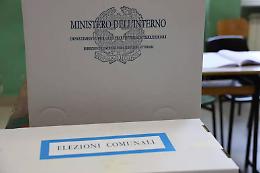 Affluenza in calo ai ballottaggi: alle 12 alle urne il 13,55% degli elettori