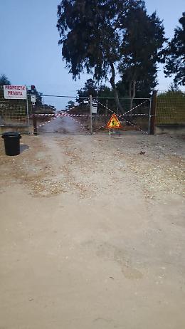 Strada stregata a Poggio Arena, operaio in ospedale  e cancello "apri e chiudi"