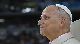 Il Papa dal molo dei migranti: &laquo;La dignit&agrave; umana non ha passaporto&raquo;