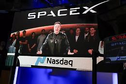 Elon Musk &egrave; il primo trilionario del pianeta e il suo SpaceX debutta al Nasdaq 