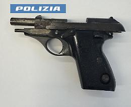 Fermato a Catania con una pistola clandestina: arrestato 56enne a San Giovanni Galermo