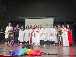 Arte e impegno civile in scena: Antigone e il coro degli studenti contro la violenza