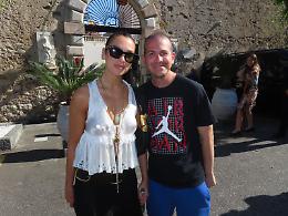 Il cacciatore di vip che scova le star in Sicilia: &laquo;Ho oltre 10 mila foto, l'ultimo selfie a Taormina con Dua Lipa&raquo;