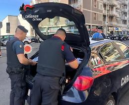 Bonnie e Clyde al contrario a Catania: fingono un regalo romantico e rubano 5mila euro di gioielli