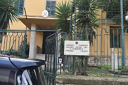 Tentano di ingannare un'ottantaduenne: finto carabiniere arrestato, denunciato un complice