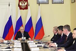  La trincea di casa: la guerra di Putin si combatte svuotando i conti correnti dei russi