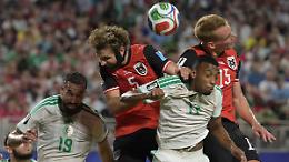 Austria e Algeria: pari dal sapore di biscotto, melina, fischi e un finale pazzesco. Iran beffato