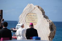 "O'sci&agrave;", il saluto di Papa Leone a un'isola che non si arrende all'indifferenza: cosa resta di una visita storica