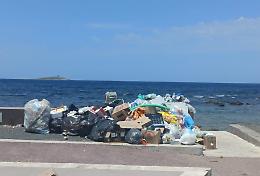 Rifiuti, piano straordinario per le borgate marinare da Sferracavallo alla costa Sud