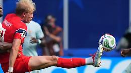 Contro il Brasile con le prime scarpe da calcio ecologiche al mondo. Morten Thorsby, il centrocampista pi&ugrave; ambientalista del pianeta