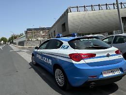 Minaccia di investire con l'auto guardia giurata per la mancata consegna di un delivery: arrestato studente straniero