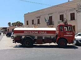 Ortigia, fine settimana senza acqua: autobotti, guasti e polemiche sul sindaco Francesco Italia