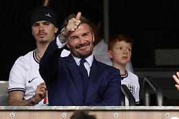 David Beckham, la star che ha conquistato l'America: dal caff&egrave; mattutino alla tribuna dei mondiali