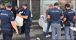 Il centro storico di Catania passato a setaccio: polizia cerca le armi e trova un B&b con clienti non schedati