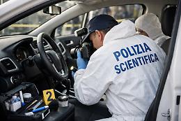 Vittoria, auto con tracce di sangue ritrovata sulla strada per Acate: indaga la polizia di Stato