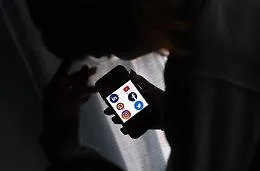 Siri (Lega): "Una proposta per il divieto social agli under 15"