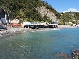 Colpo di calore in spiaggia a Moneglia, muore turista lombarda di 74 anni

