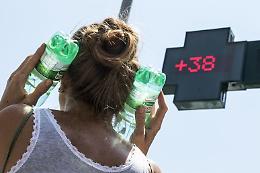 Caldo, Sicilia ancora con temperature infernali. Oggi 16 citt&agrave;  bollino rosso, domenica scendono a 14, luned&igrave; risalgono a 17, 3 sono siciliane