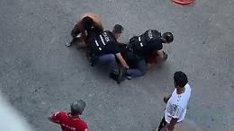 Muore durante il fermo della polizia a Bologna: spunta un video con le urla del 43enne