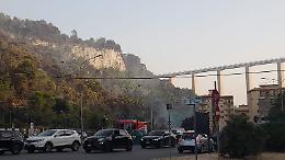 Incendio a Modica, almeno tre le case danneggiate