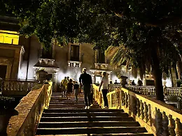 Rosso di sera: visite notturne a Villa Cerami il 25 luglio 2026