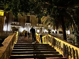 Rosso di sera: visite notturne a Villa Cerami