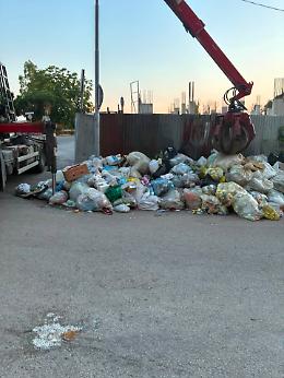  Vigili in borghese e appostamenti per stanare gli incivili che abbandonano i rifiuti in strada