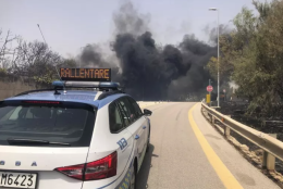 Le fiamme invadono strade e autostrade, chiusa la SS114 &ldquo;Orientale Sicula&rdquo;