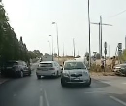 Marina di Ragusa, incidente stradale vicino al cimitero: coinvolte due auto