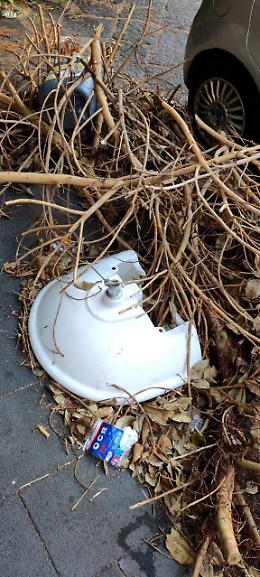 Grazioso lascito in via Santa Maddalena, ai piedi della scalinata di via Montevergine 