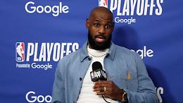 LeBron James spiazza tutti e sceglie Philadelphia a caccia del titolo