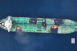 Yemen, nuovo attacco Houthi all'Arabia Saudita: colpiti i siti petroliferi Aramco sul Mar Rosso