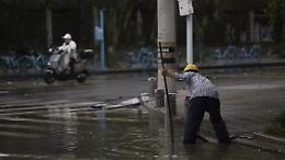 Tifone in Cina, evacuate oltre 20.000 persone: previsto il tocco di terra tra Hong Kong e Guangdong