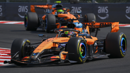 Lando Norris trionfa a Budapest: Piastri fuori, Verstappen e Antonelli sul podio, delusione Ferrari